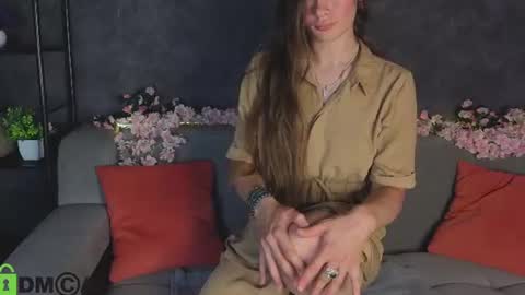 Snapshot of datsi_benson chatting on June 2026 09:51:01 AM Datsi Benson online show from June 2026 09:51:01 AM