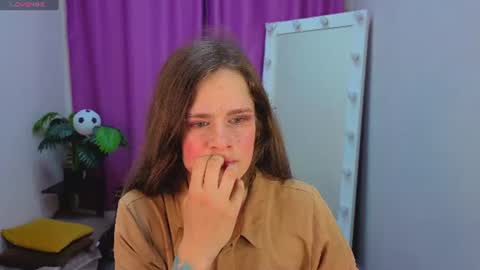 Snapshot of datsi_benson chatting on June 2026 09:25:01 AM Datsi Benson online show from June 2026 09:25:01 AM