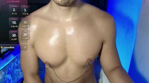 Snapshot of dave02_ chatting on October 2025 08:20:01 PM David online show from October 2025 08:20:01 PM