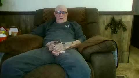 dave571960 online show from April 2026 10:52:02 AM