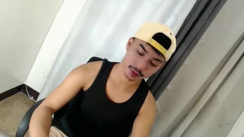 Snapshot of dave_cummers chatting on February 2026 02:49:02 AM DAVE online show from February 2026 02:49:02 AM