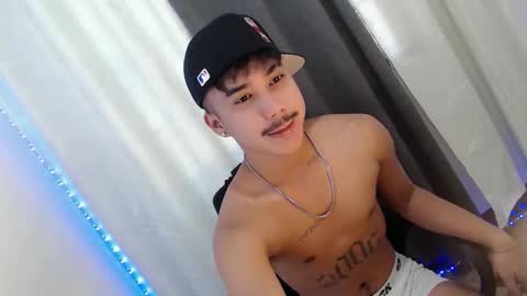 Snapshot of dave_cummers chatting on February 2026 01:05:02 AM DAVE online show from February 2026 01:05:02 AM