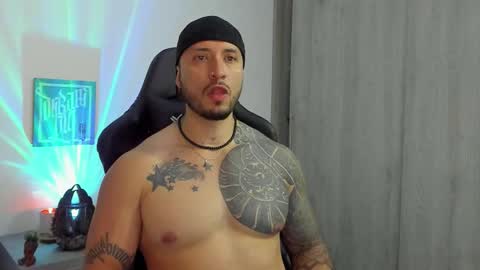 DAVE MAX online show from October 2025 01:35:01 AM