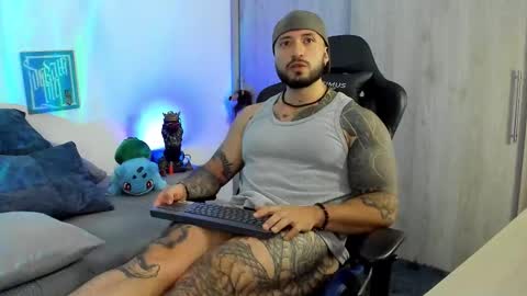 Snapshot of dave_max93 chatting on November 2025 02:45:01 AM DAVE MAX online show from November 2025 02:45:01 AM