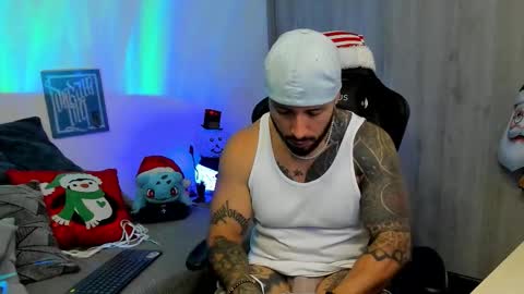 Snapshot of dave_max93 chatting on November 2025 04:22:02 PM DAVE MAX online show from November 2025 04:22:02 PM