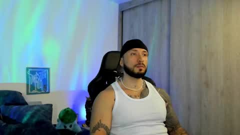 Snapshot of dave_max93 chatting on January 2026 02:03:01 AM DAVE MAX online show from January 2026 02:03:01 AM