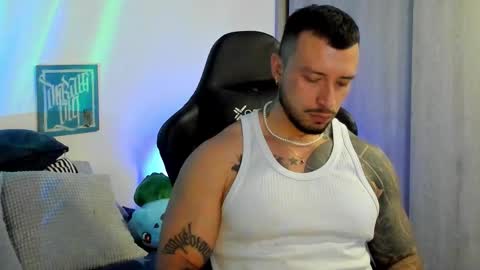 Snapshot of dave_max93 chatting on February 2026 02:18:02 AM DAVE MAX online show from February 2026 02:18:02 AM