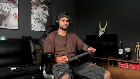 Daves online show from December 2024 04:16:01 PM