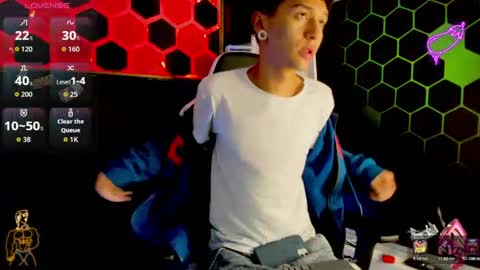 Snapshot of david_banks_ chatting on April 2026 12:36:02 PM David online show from April 2026 12:36:02 PM