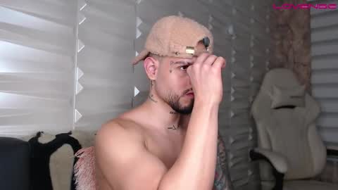 David col11 online show from November 2025 02:11:01 AM