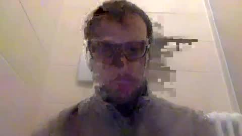Snapshot of david_itdavid chatting on December 2024 07:44:01 PM David online show from December 2024 07:44:01 PM