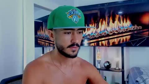 Hey im David that loves to explore and speak their fantasies. Very open talktative and nice. Feel free to chat with me online show from July 2026 12:23:01 PM