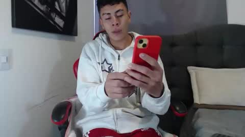 Snapshot of david_savage_ chatting on December 2025 12:35:02 PM david online show from December 2025 12:35:02 PM