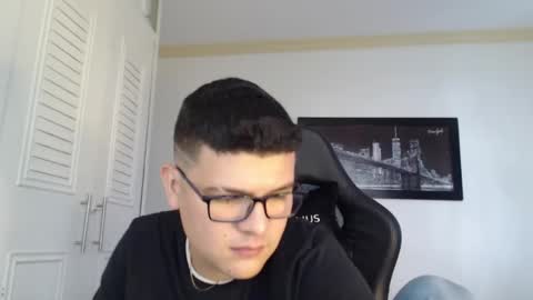 Snapshot of david_smit_ chatting on February 2025 06:44:01 PM david smit online show from February 2025 06:44:01 PM