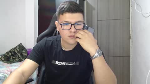 Snapshot of david_smit_ chatting on March 2025 03:24:02 PM david smit online show from March 2025 03:24:02 PM