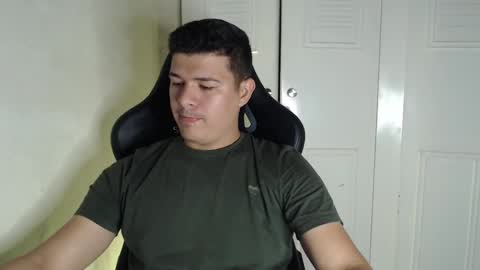 Snapshot of david_smit_ chatting on September 2025 04:34:02 AM david smit online show from September 2025 04:34:02 AM