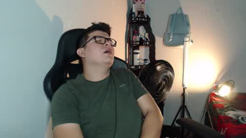 Snapshot of david_smit_ chatting on February 2026 08:49:01 PM david smit online show from February 2026 08:49:01 PM