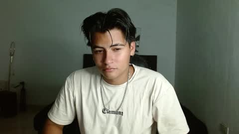 Snapshot of davidbless chatting on April 2026 01:54:01 AM David Bless online show from April 2026 01:54:01 AM