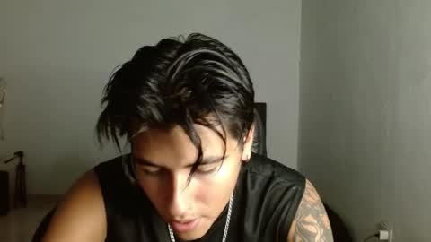 Snapshot of davidbless chatting on April 2026 01:22:02 AM David Bless online show from April 2026 01:22:02 AM