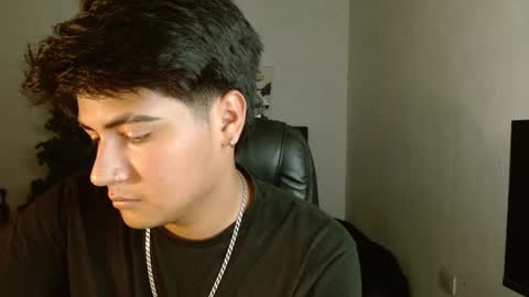 Snapshot of davidbless chatting on May 2026 01:13:01 AM David Bless online show from May 2026 01:13:01 AM