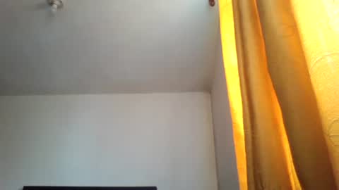 Snapshot of davidcr89 chatting on February 2025 05:42:01 PM davidcr89 online show from February 2025 05:42:01 PM