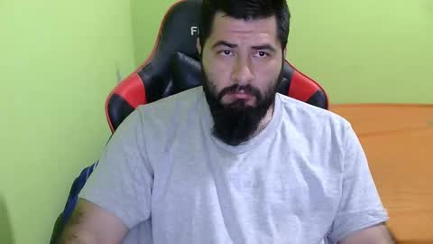 Snapshot of daviddelz chatting on February 2025 05:58:02 AM David online show from February 2025 05:58:02 AM