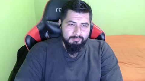 Snapshot of daviddelz chatting on December 2025 07:03:02 AM David online show from December 2025 07:03:02 AM