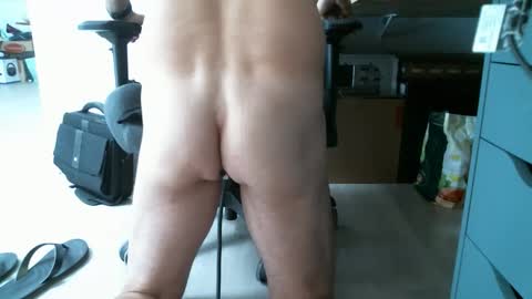 Snapshot of davidheads84 chatting on June 2026 12:18:01 PM davidheads84 online show from June 2026 12:18:01 PM