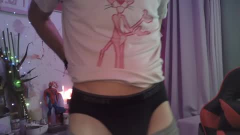 Snapshot of davidhumbee chatting on May 2026 02:39:01 AM David Lucky 13 online show from May 2026 02:39:01 AM