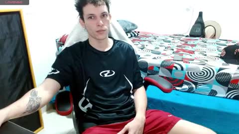 davidsalazar33 online show from April 2026 11:24:01 PM