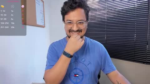 Snapshot of daviidevans chatting on December 2024 08:28:02 PM David Evans online show from December 2024 08:28:02 PM