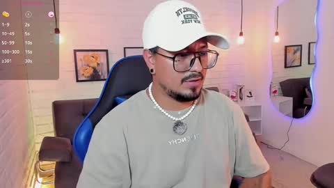 Snapshot of daviidevans chatting on September 2025 04:51:01 PM David Evans online show from September 2025 04:51:01 PM