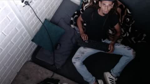 Snapshot of davils12 chatting on November 2025 07:08:02 AM DAVILS online show from November 2025 07:08:02 AM