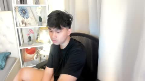 Snapshot of davincihugecock chatting on May 2026 07:22:02 PM daniel online show from May 2026 07:22:02 PM