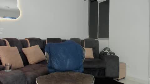 Snapshot of davis_alx chatting on February 2025 12:59:01 AM davis instagram davis alx1 online show from February 2025 12:59:01 AM