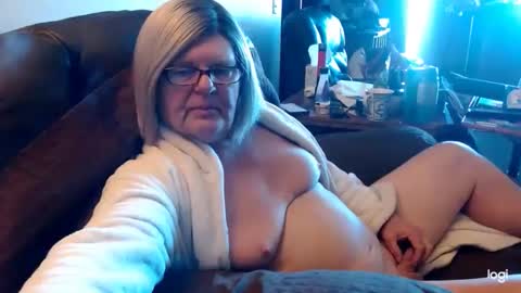 dawndoesall online show from December 2024 06:15:01 PM