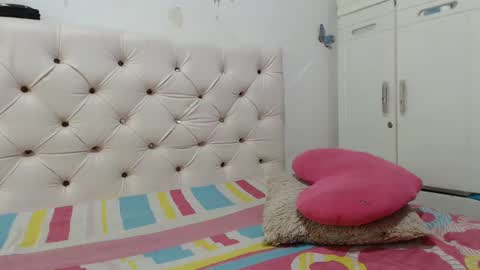 Snapshot of dayanats15 chatting on February 2025 04:53:02 PM instagram catherin dayana reina online show from February 2025 04:53:02 PM