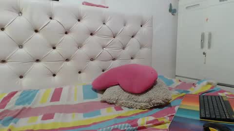 Snapshot of dayanats15 chatting on March 2025 06:11:02 PM instagram catherin dayana reina online show from March 2025 06:11:02 PM