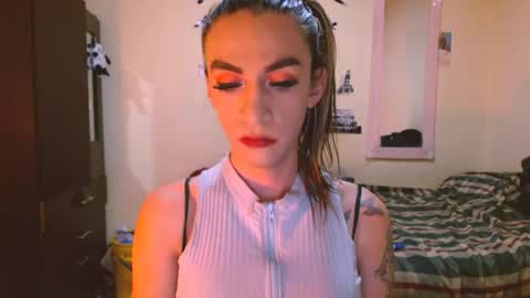 dayanna_01_ online show from May 2026 04:48:01 PM