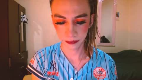 dayanna_01_ online show from May 2026 04:37:02 PM