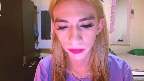 dayanna_01_ online show from June 2026 08:52:01 PM