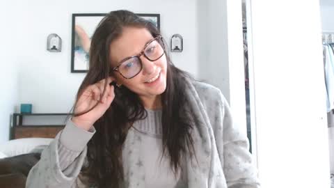 Snapshot of dazeydo chatting on January 2025 06:12:02 PM Dazey online show from January 2025 06:12:02 PM