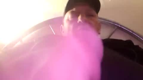 Snapshot of dazzaboxer chatting on November 2025 01:18:02 AM dazzaboxer online show from November 2025 01:18:02 AM