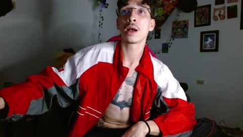 dazzayy online show from April 2026 11:53:01 PM