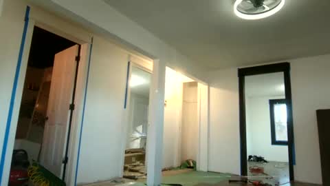 Snapshot of dcrush76 chatting on January 2025 09:23:02 PM DCrush online show from January 2025 09:23:02 PM