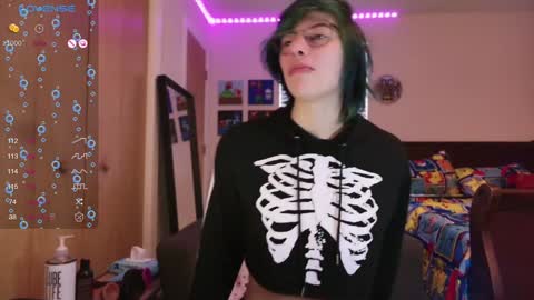 Rat online show from December 2024 04:38:01 PM