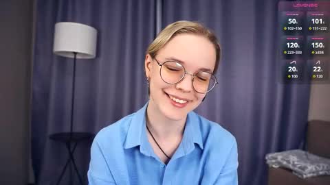 Charlie 18yo online show from September 2025 04:29:02 PM