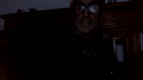 Snapshot of deanofflove2210 chatting on December 2024 07:00:02 PM deanofflove2210 online show from December 2024 07:00:02 PM