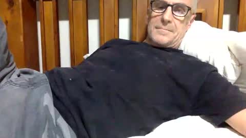 Snapshot of deanofflove2210 chatting on January 2025 08:08:02 AM deanofflove2210 online show from January 2025 08:08:02 AM
