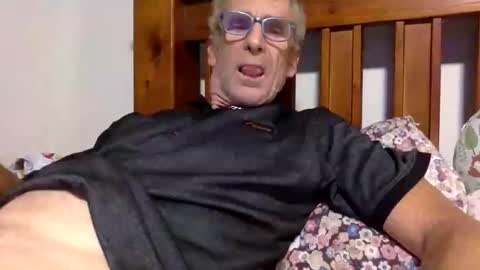 Snapshot of deanofflove2210 chatting on February 2025 07:01:02 AM deanofflove2210 online show from February 2025 07:01:02 AM